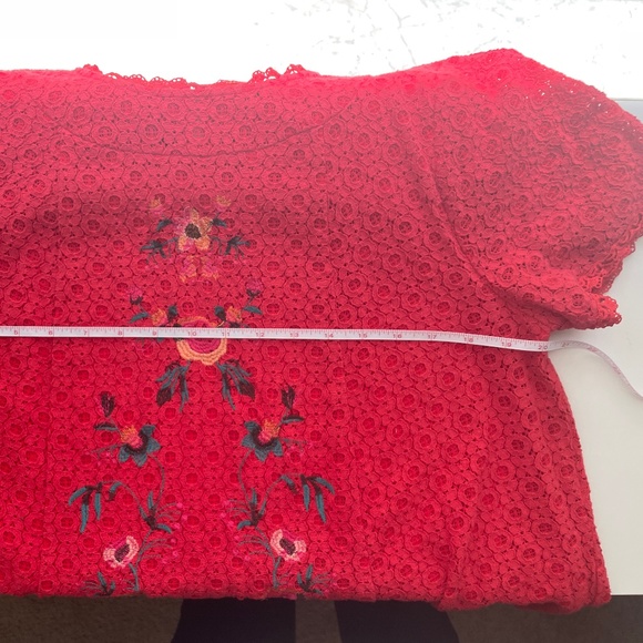 Altar'd State RED embroidered crochet swing top M - Picture 15 of 16